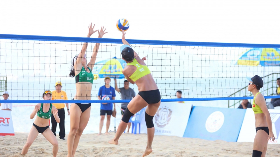 International Beach Volleyball Tournament begins in Nha Trang